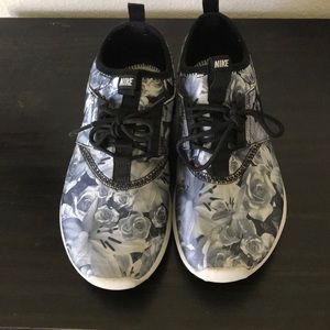 Nike floral sneakers